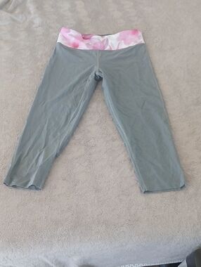 Gray Crop Leggings with Pink Floral Waistband